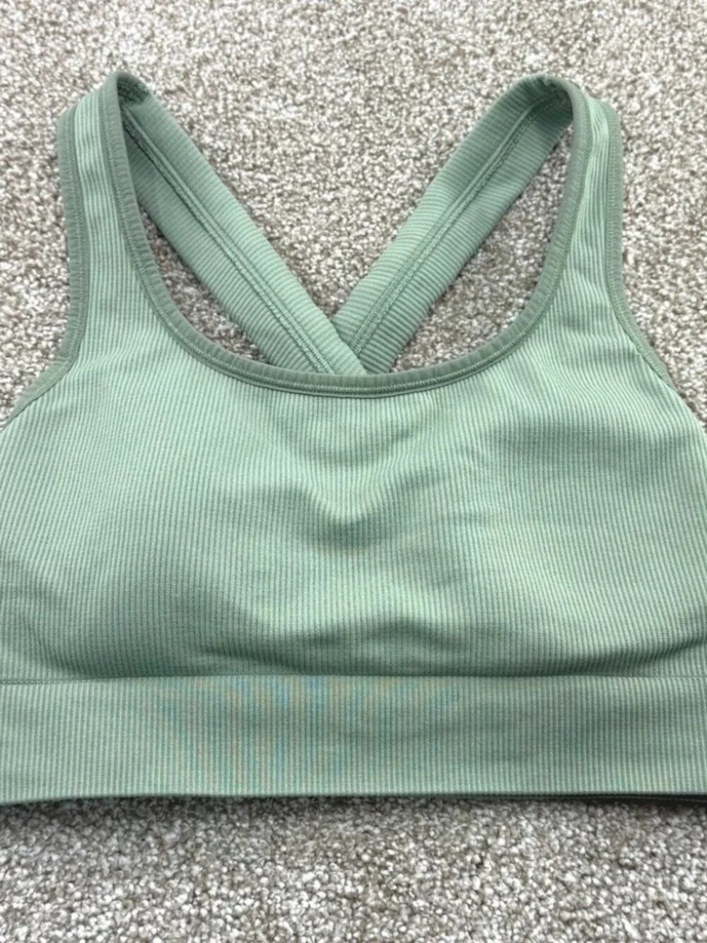 Athleta Womens Ribbed Seamless Cross Back Sports Bra Sage Green Small Yoga Gym S